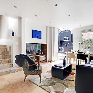Amazing 10p3br Beaubourg - Centre De Apartment Paris