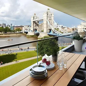 3 Million Pound Luxury Large Tower Bridge Direct Views Sleeps 6 London
